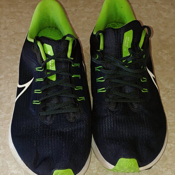 Size 14 - Nike NFL x Air Zoom Pegasus 39 Seattle Seahawks - Picture 1 of 6